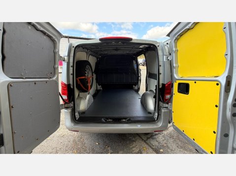 Mercedes-Benz Vito 116 PREMIUM L1 40