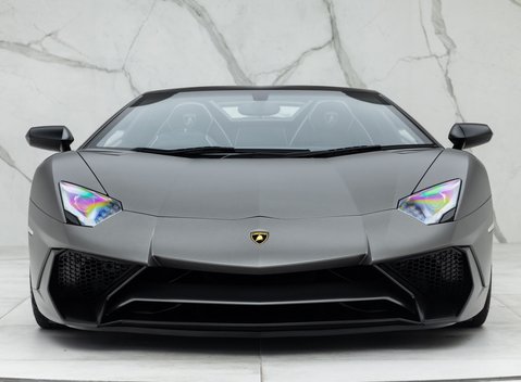 Lamborghini Aventador SV LP 750-4 Roadster 12