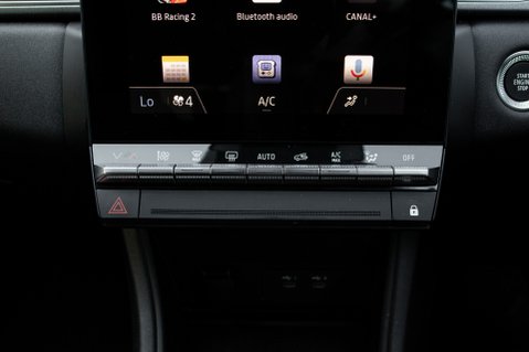 Renault Captur TECHNO TCE 31