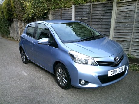 Toyota Yaris VVT-I ICON PLUS ONLY 23,000 MILES FROM NEW