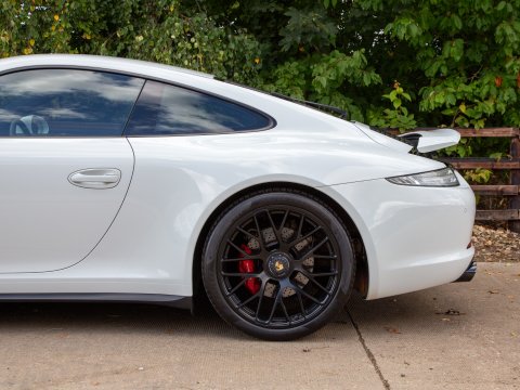 Porsche 911 CARRERA GTS PDK 10