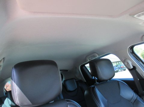 Renault Clio 0.9 TCe GT Line Euro 6 (s/s) 5dr 29