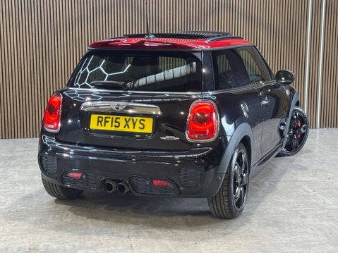 Mini Hatch 2.0 John Cooper Works Auto 3dr 20