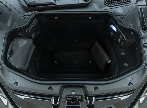 Lamborghini Revuelto 56