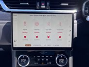 Jaguar F-Pace 2.0 D200 MHEV R-Dynamic HSE Auto AWD Euro 6 (s/s) 5dr 66