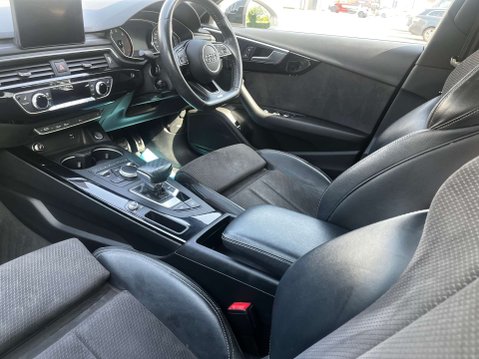 Audi A4 2.0 A4 Black Edition 35 TFSI Semi-Auto 4dr 15