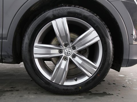 Volkswagen Tiguan 2.0 TDI Match Euro 6 (s/s) 5dr 26