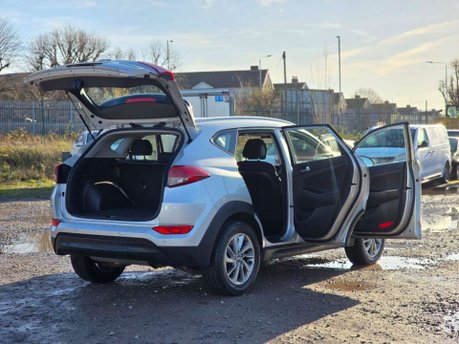 Hyundai TUCSON 1.7 CRDi Blue Drive SE Nav SUV 5dr Diesel DCT Euro 6 (s/s) (141 ps) 18
