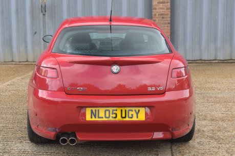 Alfa Romeo GT V6 24V 34