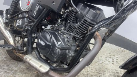 Um Scrambler 2022 ONLY 5K SPARES OR REPAIR GOOD RUNNING PROJECT BIKE 125CC 19