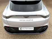 Aston Martin DBX V8 24