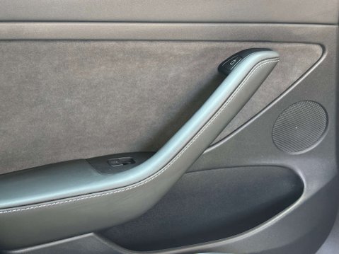 Tesla Model 3 Model 3 Standard Range + 4dr 90