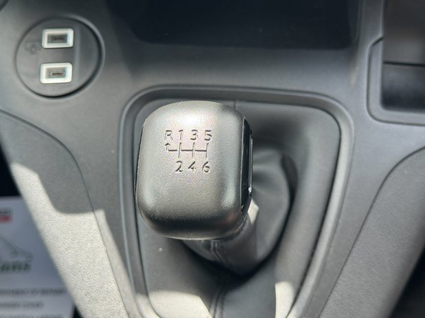Vauxhall Combo Crew Cab LWB L2H1 Low Roof Prime 2300 Aircon Cruise Nav EURO 6 41