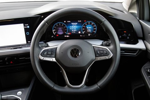 Volkswagen Golf LIFE TSI 20
