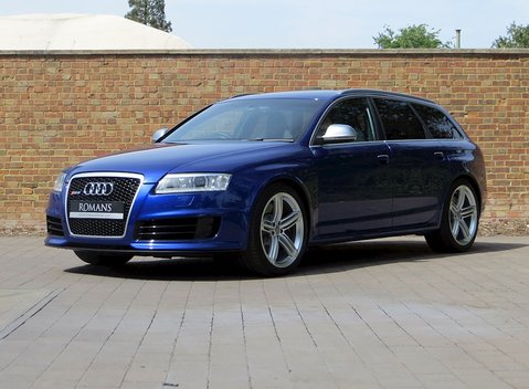 Audi RS6 Avant Plus 18