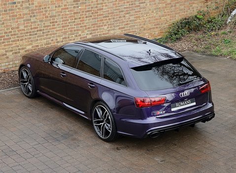 Audi RS6 Avant 11