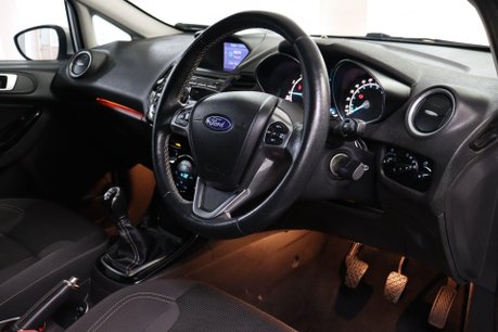 Ford Fiesta TITANIUM 5