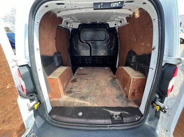 Ford Transit Courier Petrol SWB (SOLD) Low Roof Trend Air Con Alloys Sat Nav E 10