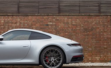 Porsche 911 Carrera 4S (992) 27