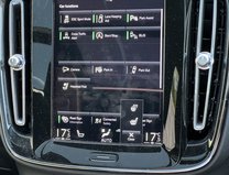 Volvo XC40 1.5 T3 R-Design SUV 5dr Petrol Auto Euro 6 (s/s) (163 ps) 35