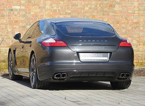 Porsche Panamera Turbo S 9