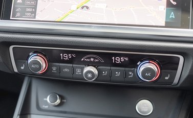 Audi Q3 TFSI 40 Quattro S Line Vorsprung 20