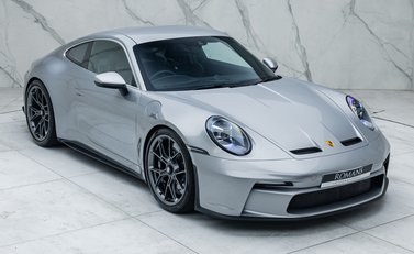 Porsche 911 GT3 Touring (992) 6