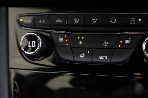 Vauxhall Astra ELITE NAV 35