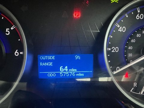 Toyota Hilux ACTIVE 4WD D-4D DCB 11