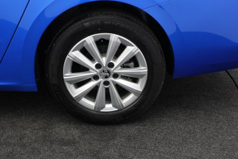 Vauxhall Astra Estate 5dr 1.2 Turbo Design Sports Tourer 35