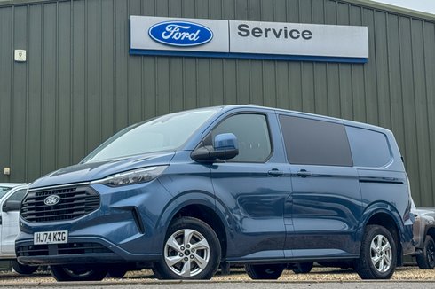 Ford Transit Custom Crew Cab SWB L1H1 Limited 300 Air Con Alloys Sensors Tow Bar EURO 6