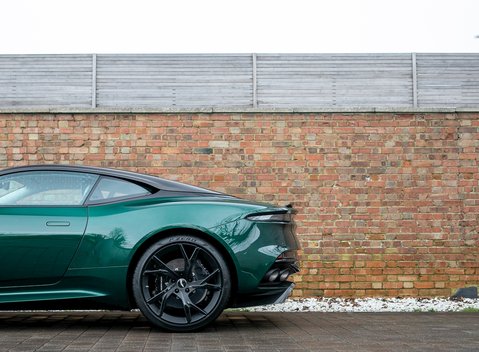 Aston Martin DBS Superleggera 33