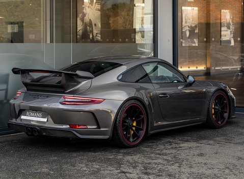 Porsche 911 GT3 (991.2) 4