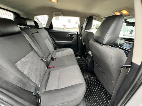 Toyota Auris ICON VVT-I 45