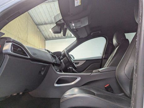 Jaguar F-Pace 2.0 F-Pace R-Sport AWD D 4WD 5dr 37