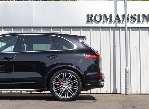 Porsche Cayenne Turbo 28