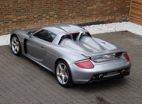 Porsche Carrera GT 11