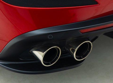 Ferrari GTC4 Lusso V12 36