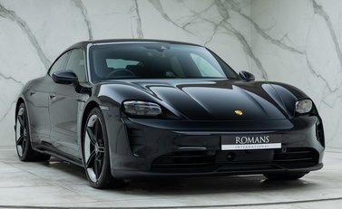 Porsche Taycan 4S 6