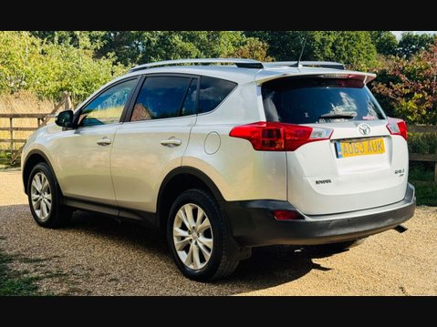 Toyota Rav4 2.2 D-4D Invincible SUV 5dr Diesel Manual 4WD Euro 5 (150 ps) 16