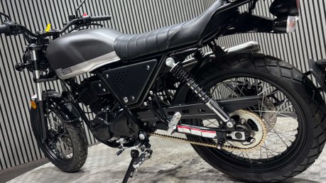 Lexmoto Tempest 2024 ONLY 2K TOP BOX 125CC MOT WARRANTY LEARNER BIKE 38