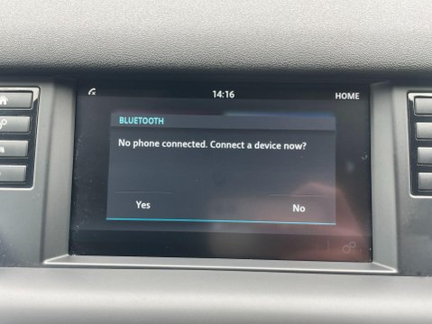 Land Rover Discovery Sport 2.0 TD4 SE Tech Auto 4WD Euro 6 (s/s) 5dr 28