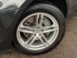 Porsche Macan 3.0 Macan S Semi-Auto 4WD 5dr 3