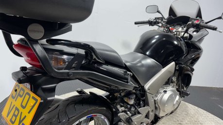 Honda CB 2007 60K MOT GOOD LOOKING 1000CC COMMUTER TOURER BIKE 7