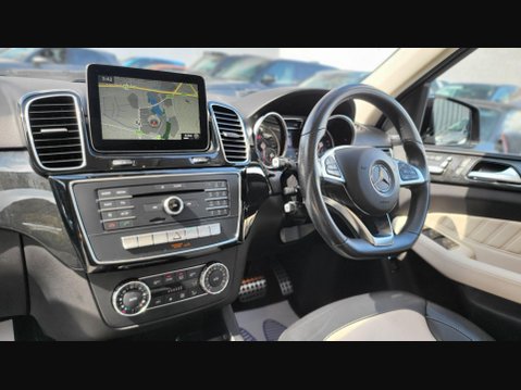Mercedes-Benz GLE GLE 350 D 4MATIC AMG LINE PREMIUM PLUS 12