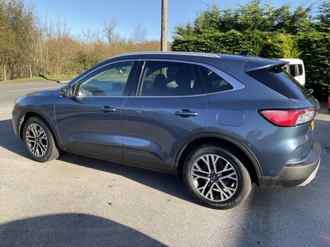 Ford Kuga TITANIUM FIRST EDITION ECOBLUE 7