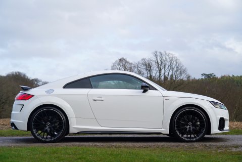 Audi TT TFSI BLACK EDITION 3