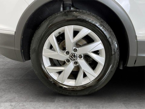 Volkswagen Tiguan 1.5 TSI Life SUV 5dr Petrol Manual Euro 6 (s/s) (150 ps) Air Con - Alloy Wh 10