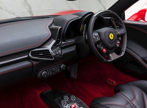 Ferrari 458 Spider 16