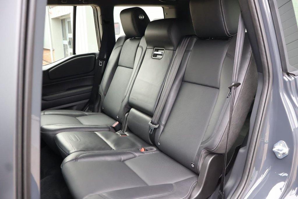 Toyota Land Cruiser BRAND NEW COMMERCIAL WITH A OEM REAR SEAT CONVERSION 20